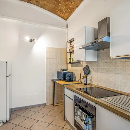Apartment Guesthost - Cozy Flat X4 In A Historic Silk Mill Modena