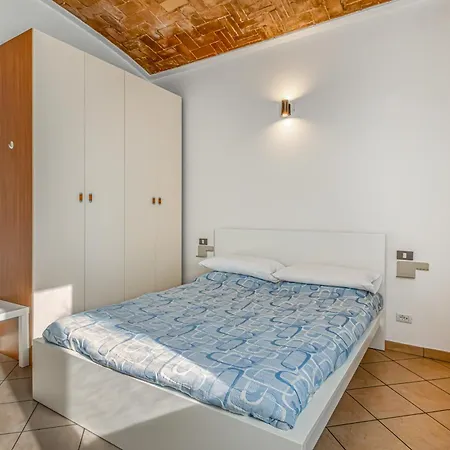Guesthost - Cozy Flat X4 In A Historic Silk Mill *